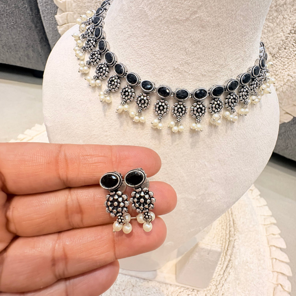 Oxidized Silver Black Stone Pearl Choker Set