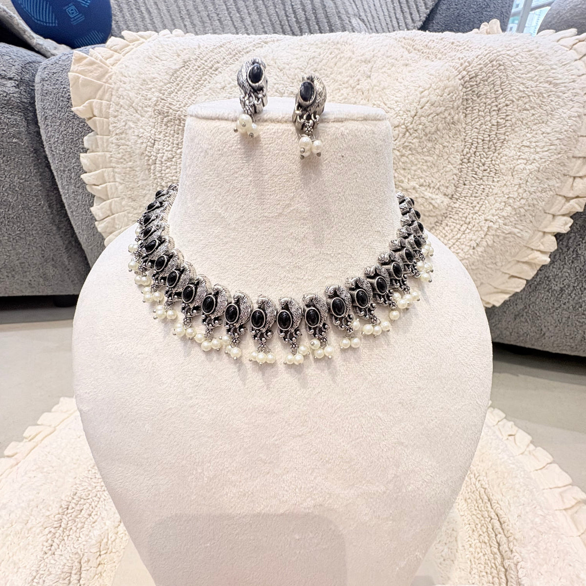 Oxidized Silver Black Stone Pearl Choker Set