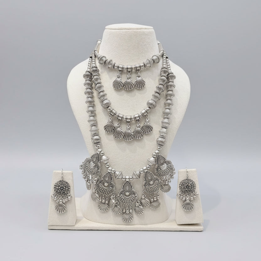 Oxidised Silver Shell Motif Statement Necklace Set