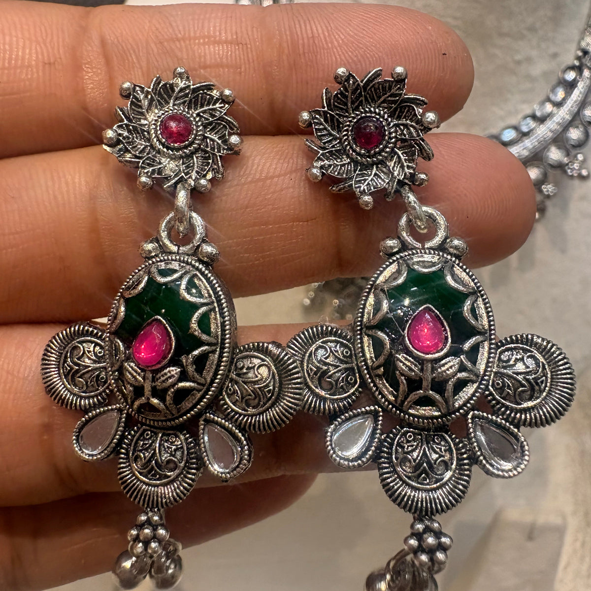 Silver Oxidized Green & Ruby Pendant Necklace