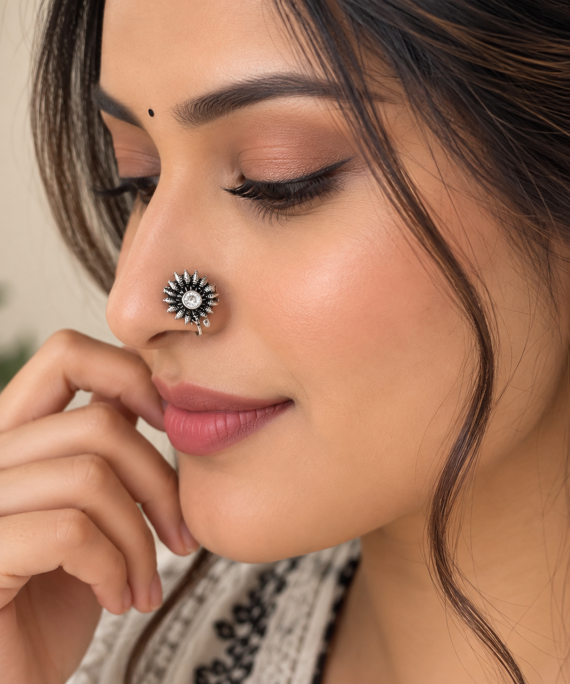 Elegant Nose Pin – Everyday & Festive Edit
